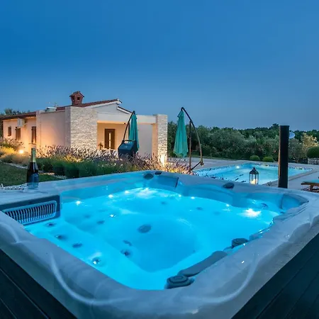 Silentio - Peaceful And Private With Outdoor Pool And Whirlpool, Istrien