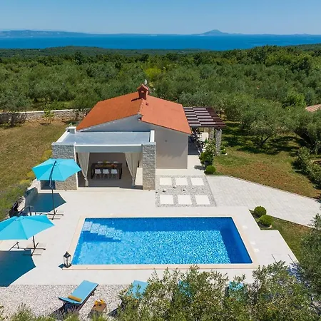 ヴィラ Silentio - Peaceful And Private With Outdoor Pool And Whirlpool, Istrien *