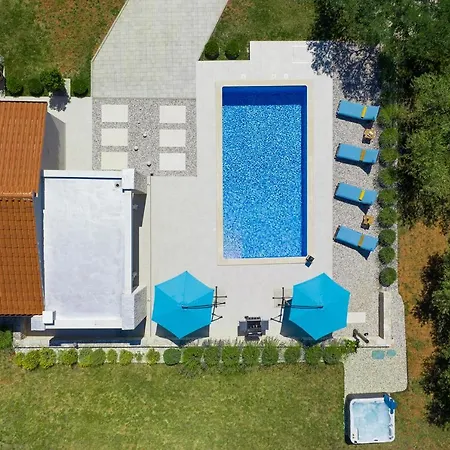 Silentio - Peaceful And Private With Outdoor Pool And Whirlpool, Istrien