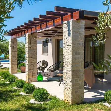 Silentio - Peaceful And Private With Outdoor Pool And Whirlpool, Istrien