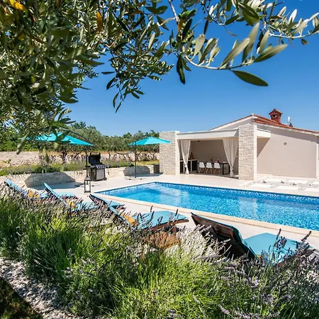 ヴィラ Silentio - Peaceful And Private With Outdoor Pool And Whirlpool, Istrien Marčana