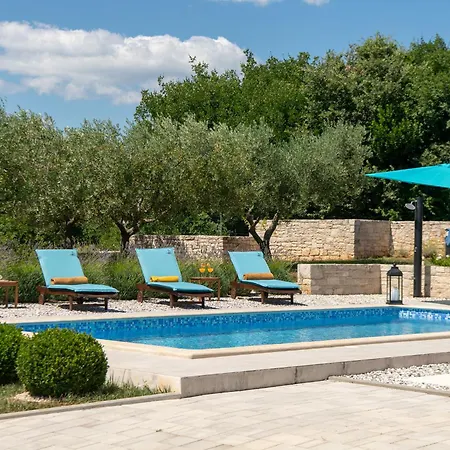 Silentio - Peaceful And Private With Outdoor Pool And Whirlpool, Istrien
