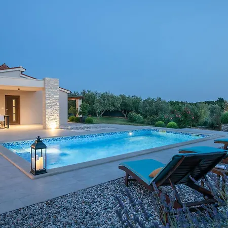 Silentio - Peaceful And Private With Outdoor Pool And Whirlpool, Istrien * Marčana
